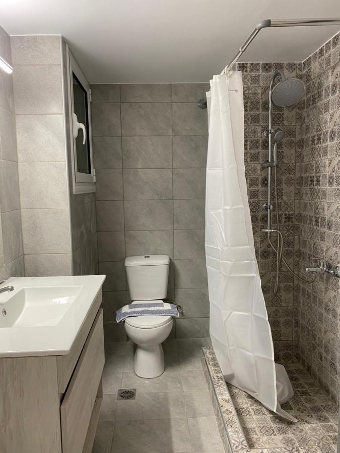 Galaxy Home Spacious & Renovated Apartment Athen Eksteriør billede